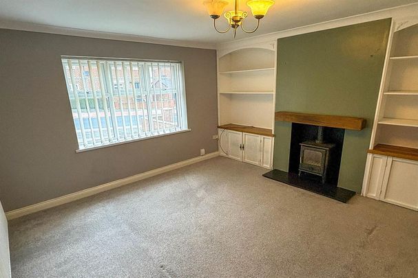 3 bedroom semi-detached house to rent - Photo 1