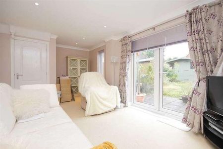 Cherry Orchard, Whitchurch, RG28 - Photo 5