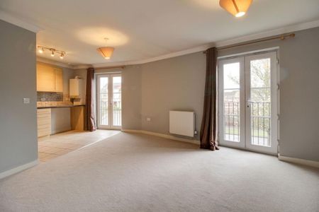 2 bedroom flat to rent - Photo 2