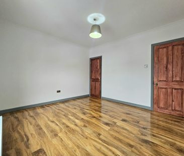 3 bedroom end of terrace house to rent - Photo 5