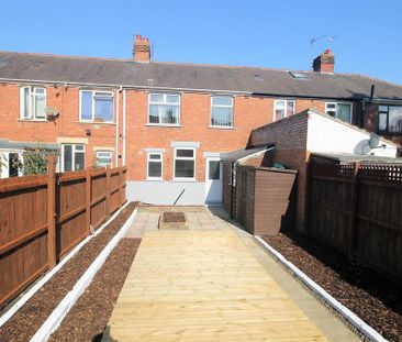3 bedroom terraced house to rent - Photo 6