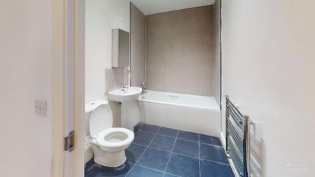 2 bedroom flat to rent - Photo 3