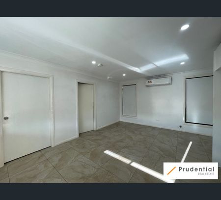 34A Lorenzo Cre, Rosemeadow, NSW 2560 - Photo 3