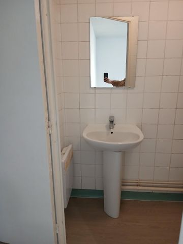 Location Appartement 1 pièce 18m² - Photo 2