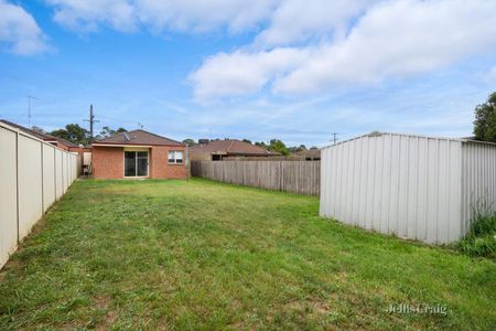 1/21 Bradby Avenue, Mount Clear - Photo 4