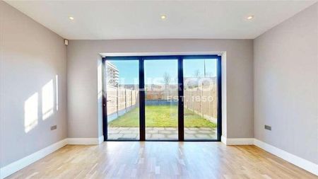 Bideford Avenue, Perivale, Greenford, UB6 - Photo 2