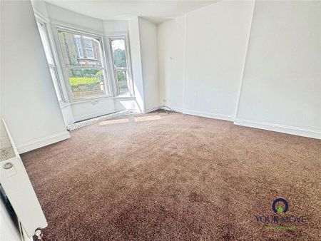 4 bedroom semi-detached house to rent - Photo 3