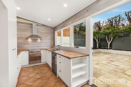102 Surrey Road North SOUTH YARRA - Photo 4