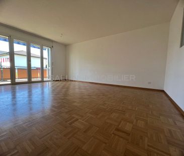 BEL APPARTEMENT DE 4 PIECES, EN SINGINE - Foto 2