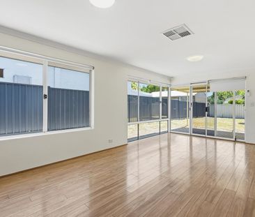 SPACIOUS FAMILY HOME AVAILABLE TO RENT! - Photo 4