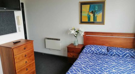 Anzac Avenue City Studio - Photo 3