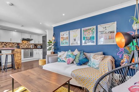 2 Bed Flat, Lennox House, BN2 - Photo 2