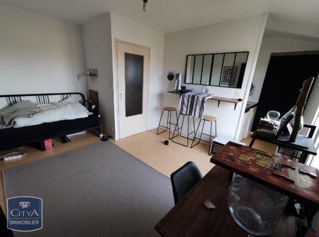 Location Appartement 1 pièce 24m² POITIERS 86000 - Photo 2