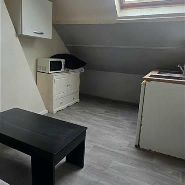 1 pièce - Meublé - 10,11 m² - 2ème étage - Colocation non autorisée - Photo 1