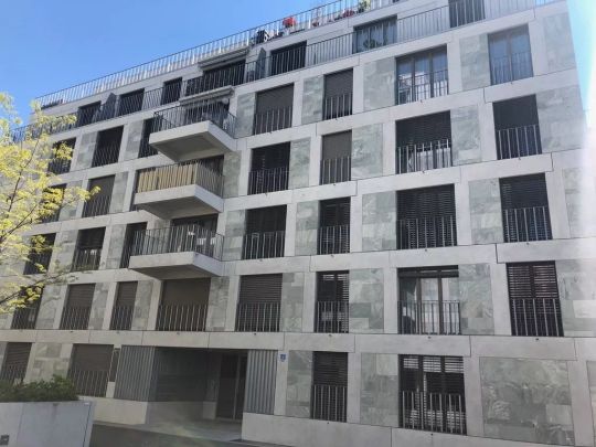 Moderne appartement de 3.5 pièces dans la résidence de Sébeillon - Photo 1