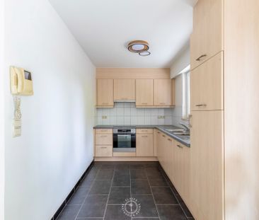 Verzorgd 2 slaapkamer appartement met ruim terras en autostaanplaats - Foto 5