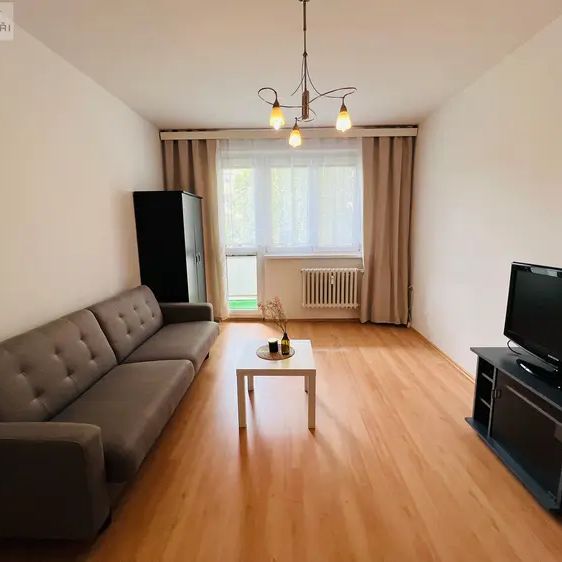 Pronájem pěkného bytu 2+1 v Ostravě Porubě - Fotografie 1