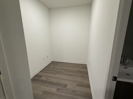 For Lease - 8 Interchange Way Unit# 5801, Vaughan, Ontario - Photo 5