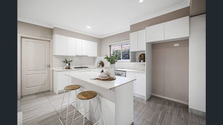 A Stunning Family Home in the Heart of Schofields !! - Photo 4