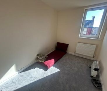 6 bedroom house to rent - Photo 3
