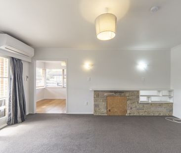 4-Bedroom Home in Silverdale - Practical Living with Plenty of Space - Photo 3