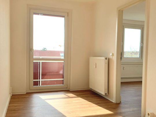 Dresden-Altstadt: Balkon + Aufzug + Concierge-Service! - Photo 1