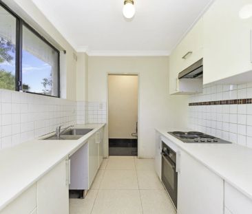 Modern two-bedroom apartment located on the top floor - Photo 6