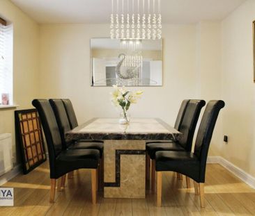 4 bedroom detached house to rent - Photo 2