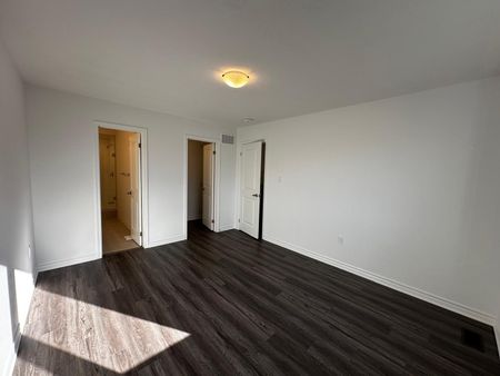 For Lease - 349 millstone Street, Kitchener, Ontario - Photo 3