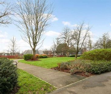 Longley Road, Chichester, PO19 - Photo 2