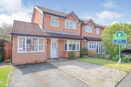 3 bedroom detached house to rent - Photo 2