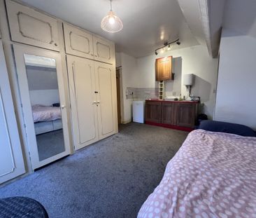 Tudor Road, Leicester - Photo 1