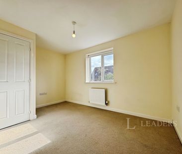 4 bedroom house to rent Willowcroft Way, Cringleford, Norwich, NR4 - Photo 3