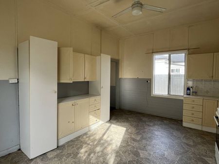 Cozy & Affordable 3-Bedroom Home in Werris Creek - Photo 4