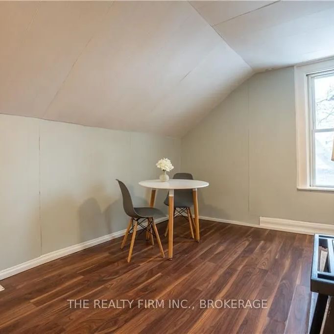 Detached Home For Lease | X8285400 - Photo 1