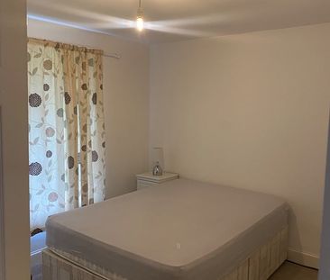 Room in a Shared Flat, Quarryknowe St, G31 - Photo 5