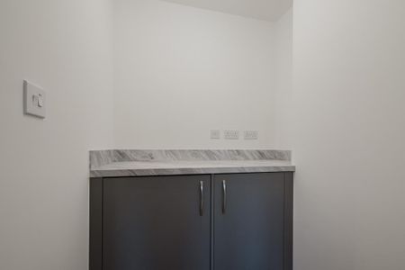 4 bedroom detached house to rent - Photo 5