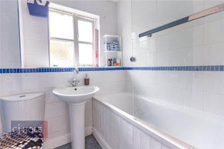 2 bedroom terraced house to rent - Photo 5