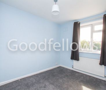 3 bedroom mid terraced house to rent, - Photo 3