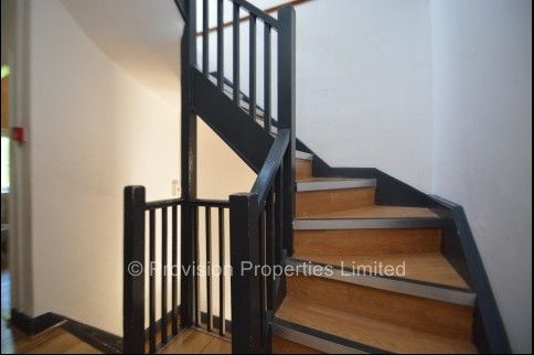 12 Bedroom Houses in Hyde Park - Photo 1