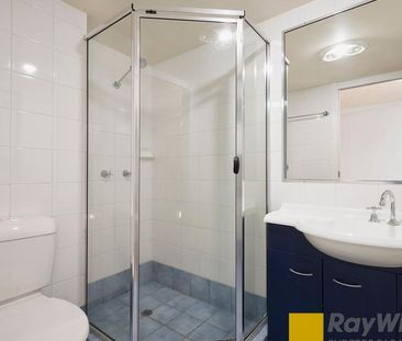 $600 per week / $2,400 Bond - Photo 5