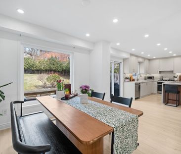 For Lease - 34 Park Lane Circle, Richmond Hill, Ontario - Photo 2