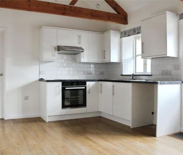 2 bedroom detached house to rent - Photo 3