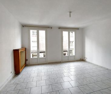 Location Appartement 2 pièces 47m² BEAUVAIS 60000 - Photo 2