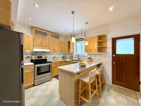 For Lease - 56 Highfield Road, Toronto, Ontario - Photo 4