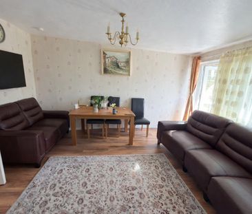 2 Bed Flat, Arica House, SE16 - Photo 3