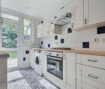 3 bedroom terraced house to rent - Photo 4