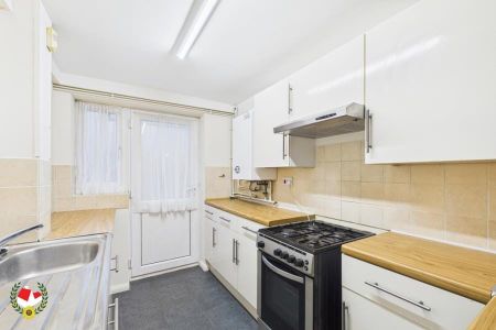 Deerhurst Place, Quedgeley - Photo 4