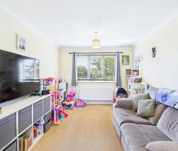 1 bedroom ground floor flat to rent - Photo 4