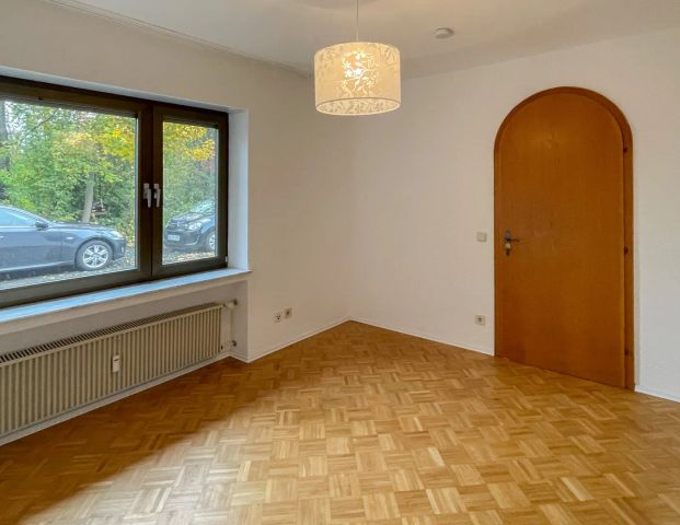 Großzügiger Bungalow zur Miete mit schönem Garten und guter Anbindung in Altenkirchen! - Foto 1
